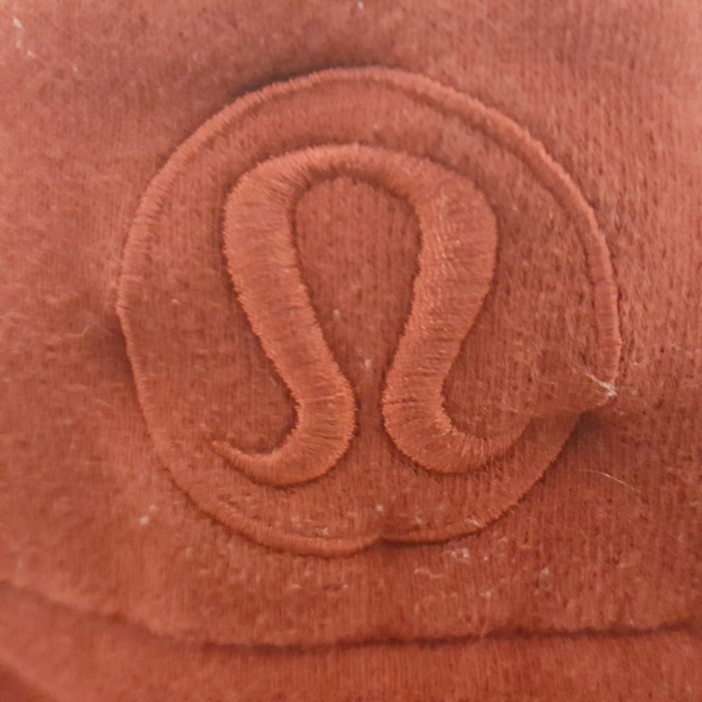 lululemon athletica Women's Hooded Zip Sweatshirt in Deep Red - Picture 11 of 12